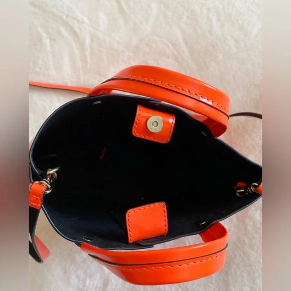 BCBGMaxAzria patent leather purse | crossbody | neon | spring - Picture 4 of 5